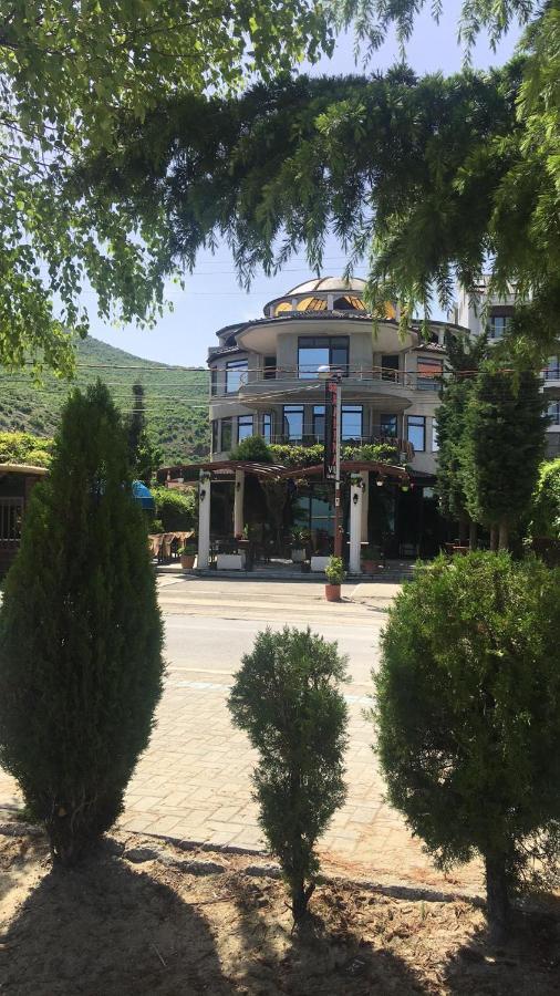 Hotel Saint Marena Pogradec Exterior foto